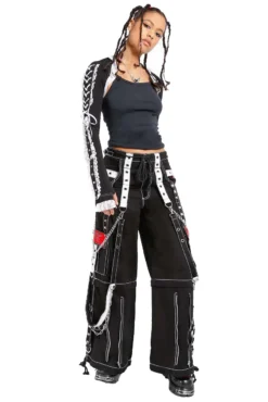 Tripp NYC Lolita Shrug [Black/White] -Creepsville Horror Shop CE4391 BLACKWHITE FULL 1000x 4219bd55 cc74 4fdb a465 e878b791979a