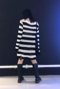 White/Black Striped Distressed Sweater -Creepsville Horror Shop H44d35e9fc7f64101afe0c6ed737eb425Ucopy