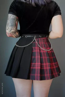 Tartan Pleated Chain Mini Skirt -Creepsville Horror Shop Tartan chain pleated skirt4 600x