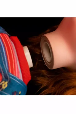 TRICK OR TREAT STUDIOS Ultimate Chucky Doll [Lifesize 29"] -Creepsville Horror Shop uc neckdetail2